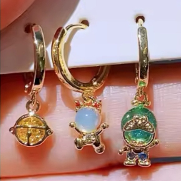 14K Gold Plated Doraemon Theme Earrings Huggie Hoop Dangle Mismatched Set - Picture 3 of 4